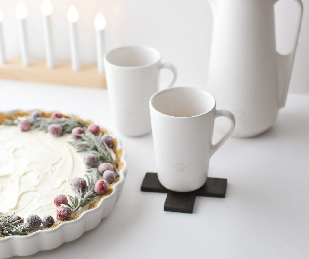 Non-Bake Cheesecake Tart with Sugared Cranberries