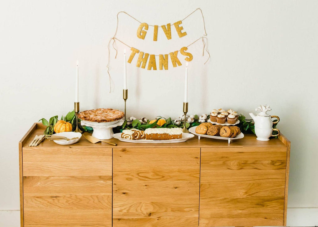 How To: Thanksgiving Dessert Table