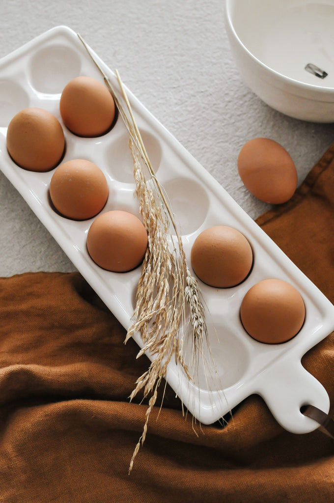  5MoonSun5's Handmade 6 Egg Tray - Wooden Egg Holder Usable in  Kitchen Refrigerator, Counter top – Store and Display Chicken Eggs, Easy to  Clean A great gift for your love ones.. 